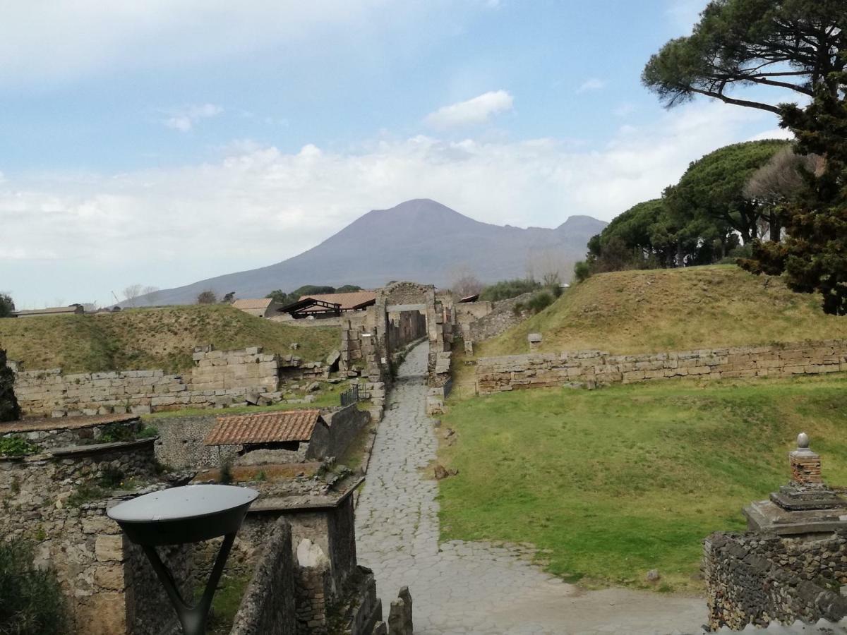 La Corte delle Vanità Pompéi Extérieur photo